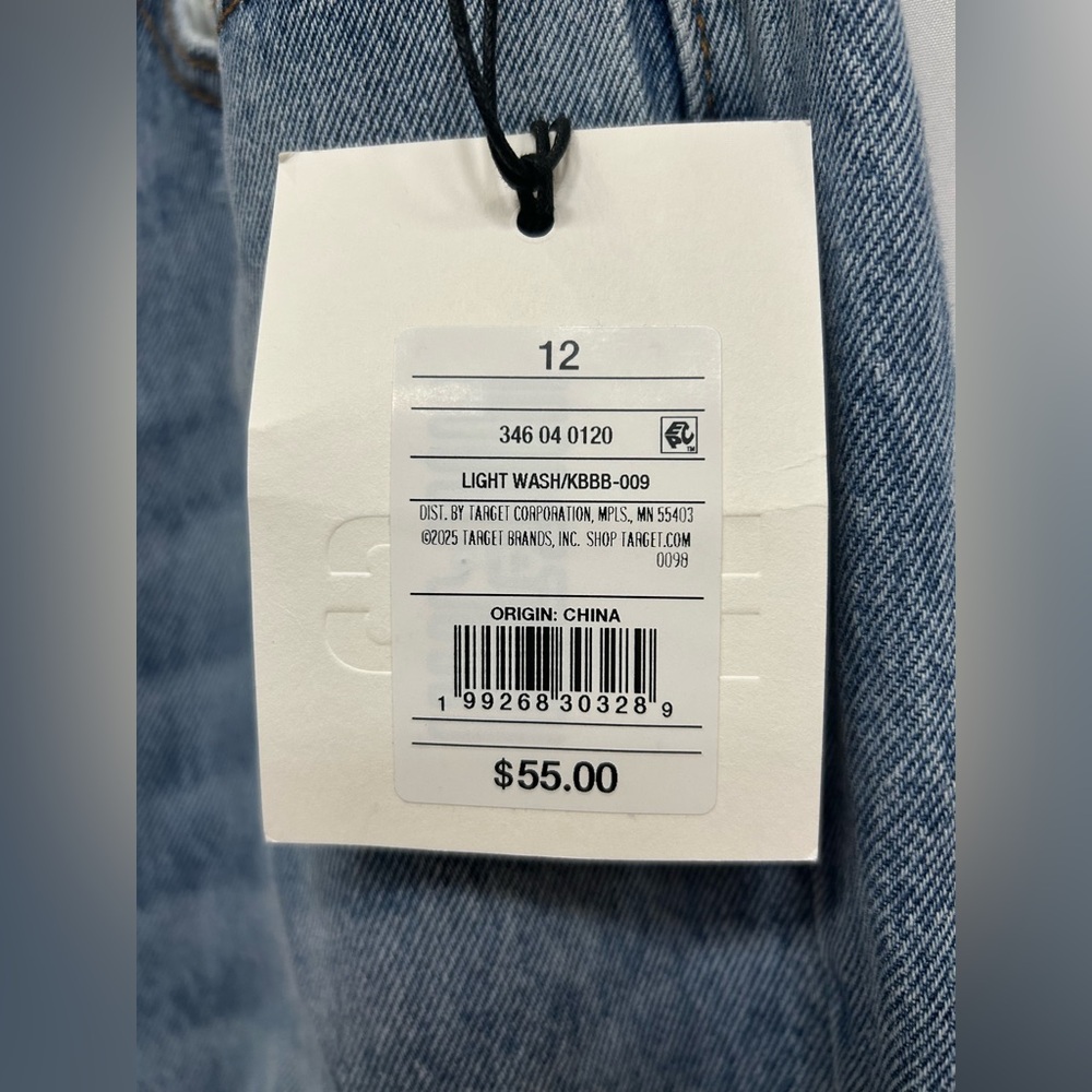 Light Wash Straight Leg Womens Jeans - Picture 9 of 12